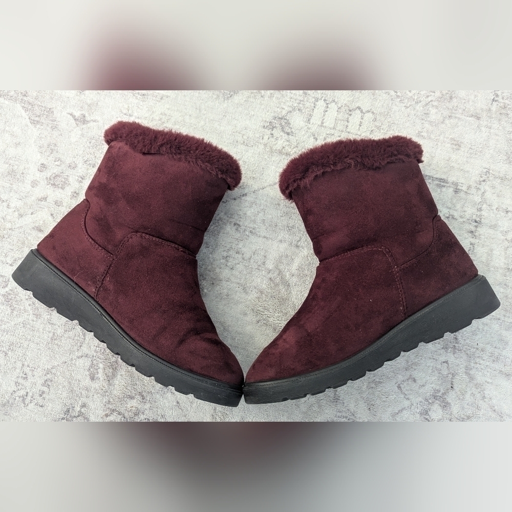 Top Moda Woman's Faux- Fur Winter Boots Size 6.5 - Picture 3 of 7